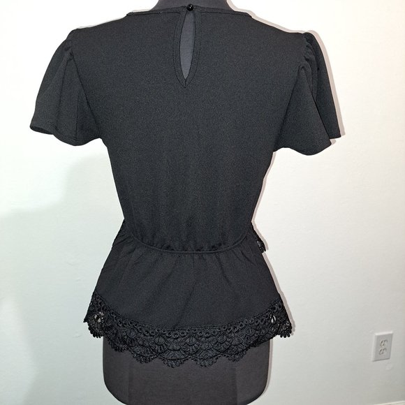 Haute Monde Blouse Plus Waist Lace Short Sleeve Black Color Size M Preowned - Picture 2 of 9